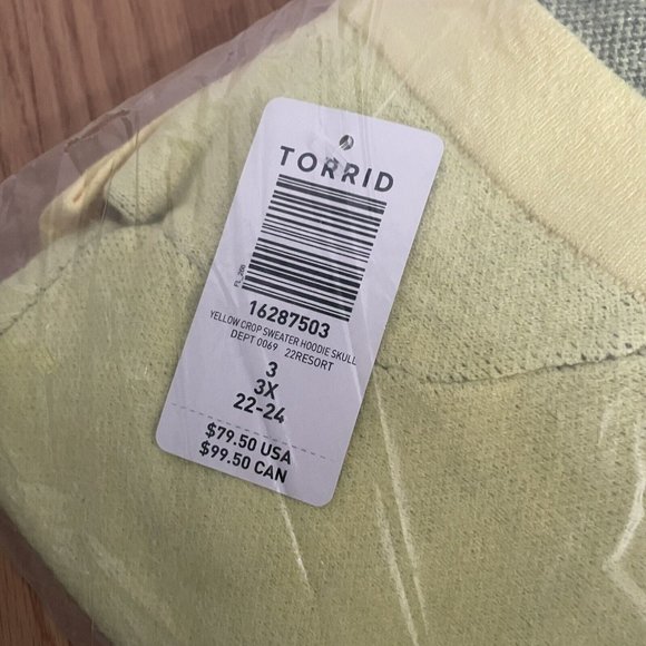 3X Plus Size SOFT Torrid Yellow Hoodie Heart Sweater Top shirt womens NEW - Picture 4 of 4